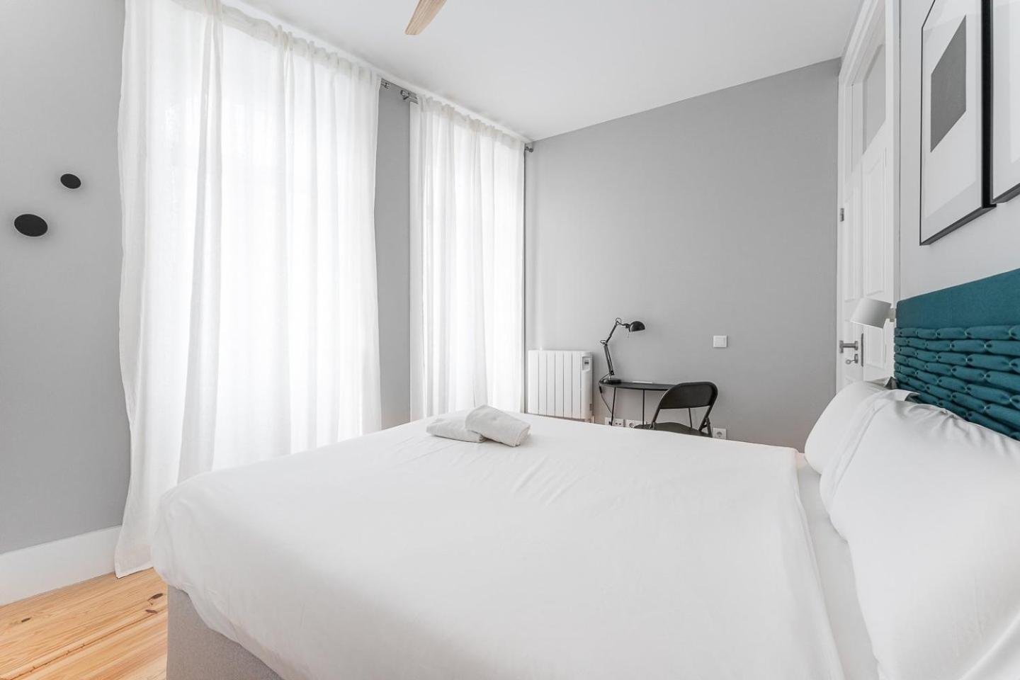 Guestready - Colorful Apt Near Agosto Station Porto Kültér fotó